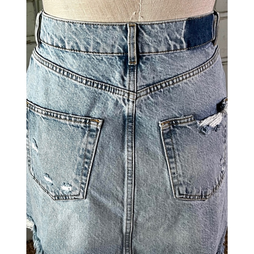 Anthropologie Pilcro Destroyed Denim Mini Skirt Size 0 - Picture 7 of 13